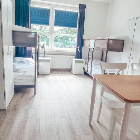 Sechsbettzimmer "Blau" In Zentraler Lage Bremen Bagian luar foto